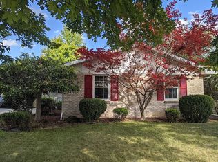 464 N Frost Dr, Saginaw, MI