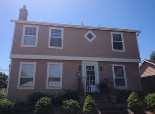 2415 E Spruce St, Seattle, WA 98122