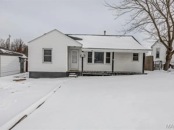 113 Cedar Crest Dr, Lebanon, MO 65536