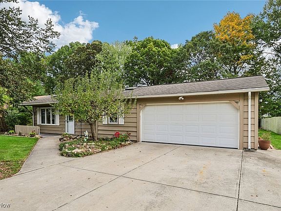 2nd image of 9401 Pheasant Run Pl