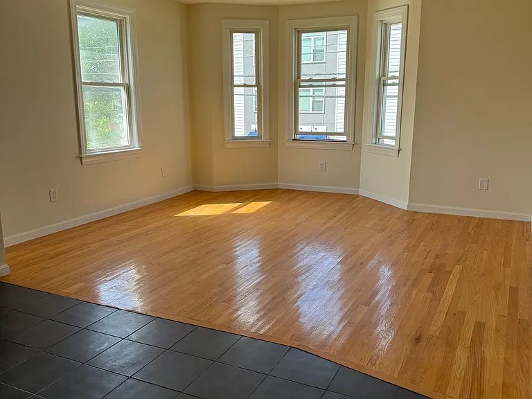445 Waterman Ave #3 — Photo 5