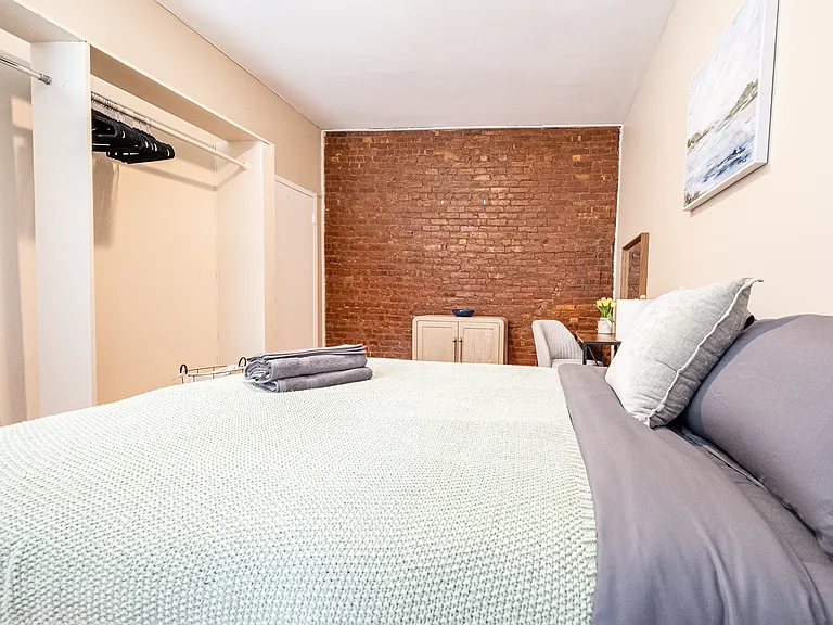 180 Claremont Ave #65 — Photo 40