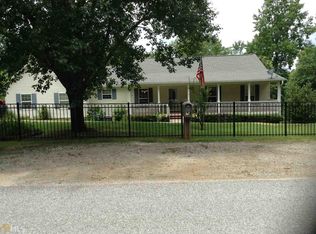 190 View St, Clarkesville, GA 30523