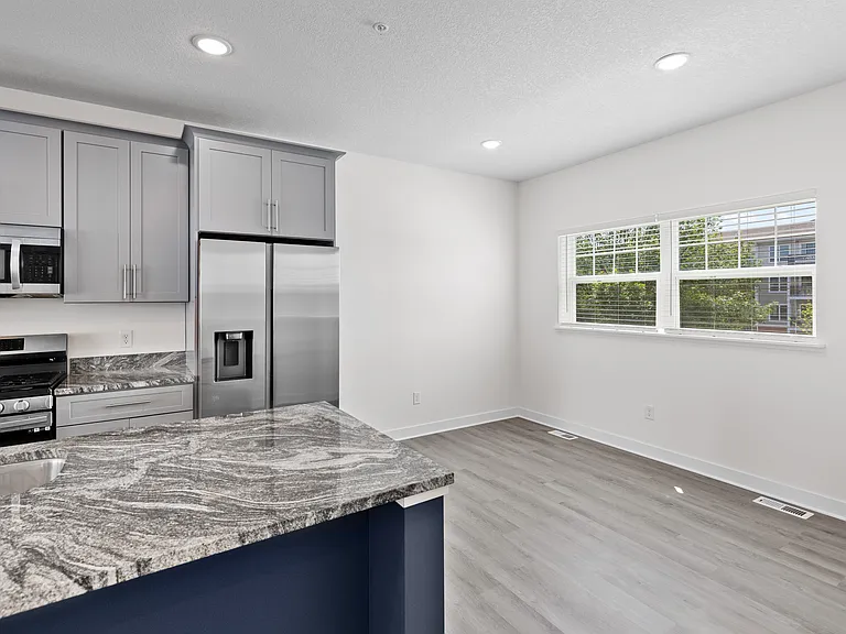 3153 Clover Ridge Dr — Photo 4