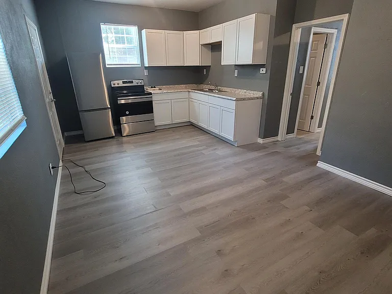 513 E Caney St #I — Photo 12
