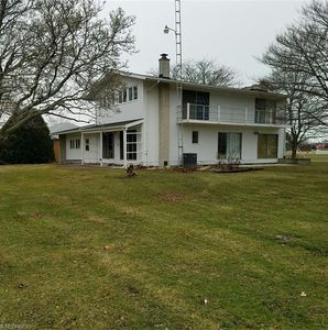 416 E 10th St, Port Clinton, OH, 43452