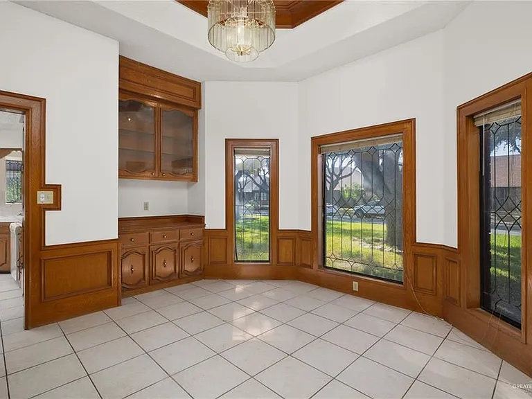 3808 N Cynthia St — Photo 8