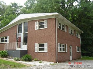 32 Creston Dr, Belleville, IL