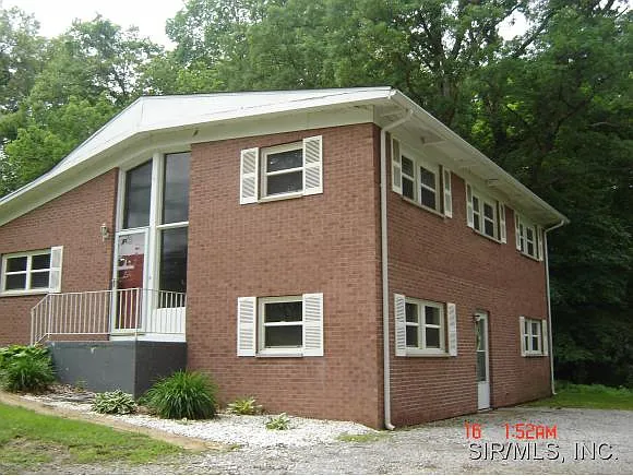 32 Creston Dr photo 1