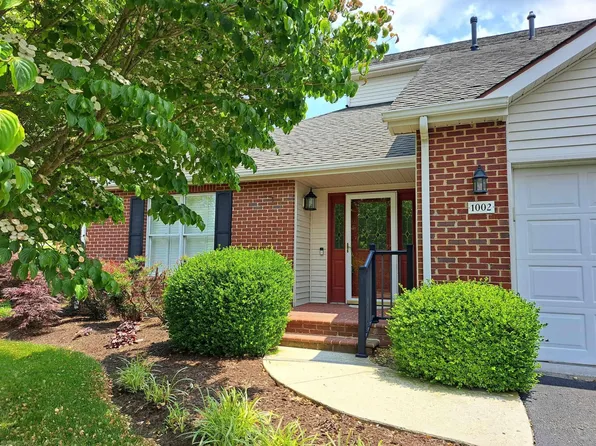 1002 Anne Dr, Blacksburg, VA 24060