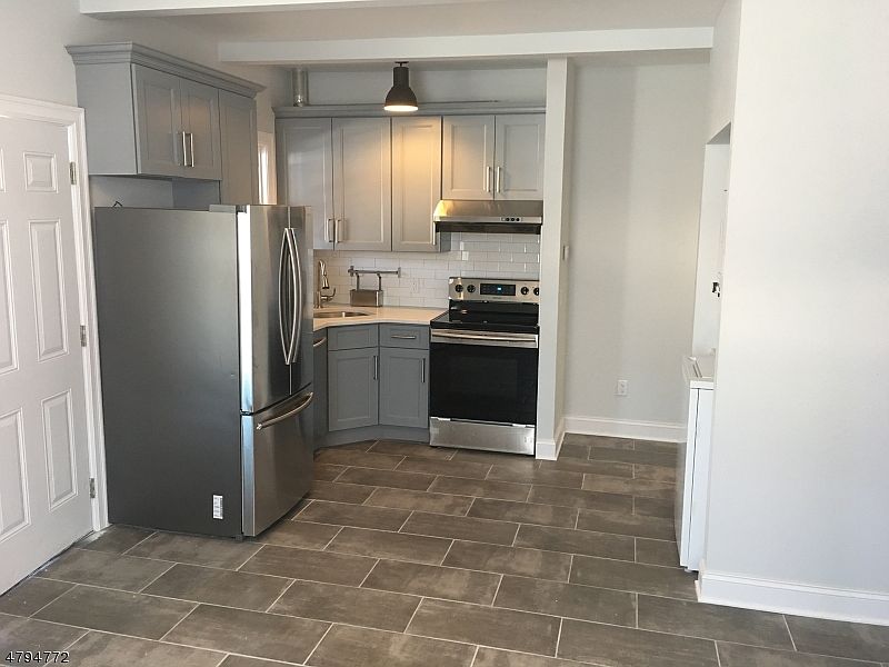 1st image of 389 Millburn Ave