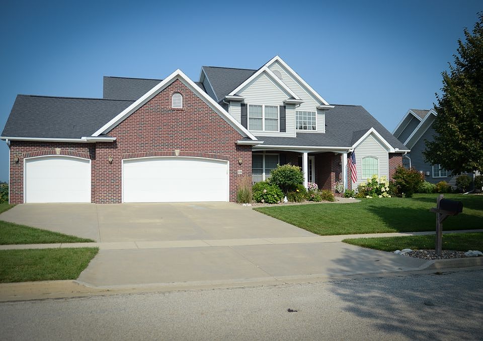 2nd image of 13 Stonehedges Ct