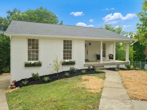 207 Township Dr, Hendersonville, TN 37075