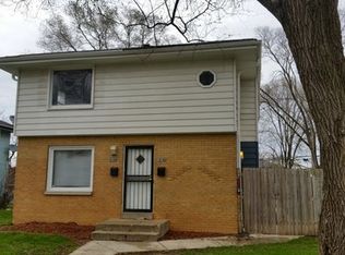 5946 N 61st St, Milwaukee, WI 53218