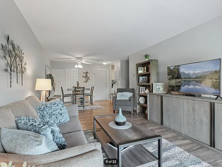 175 County Road B2 E #308 — Photo 8