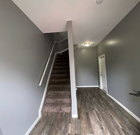 4th image of 171 Seymour Ave Floor 1