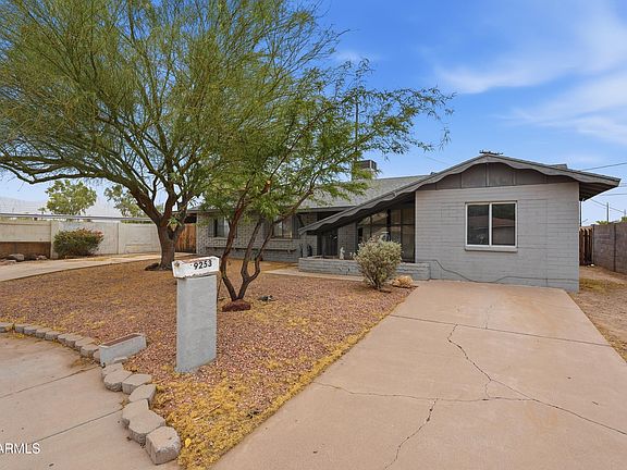 4th image of 9253 N 18TH Drive