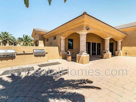 5th image of 1367 S Country Club Dr Unit 1051