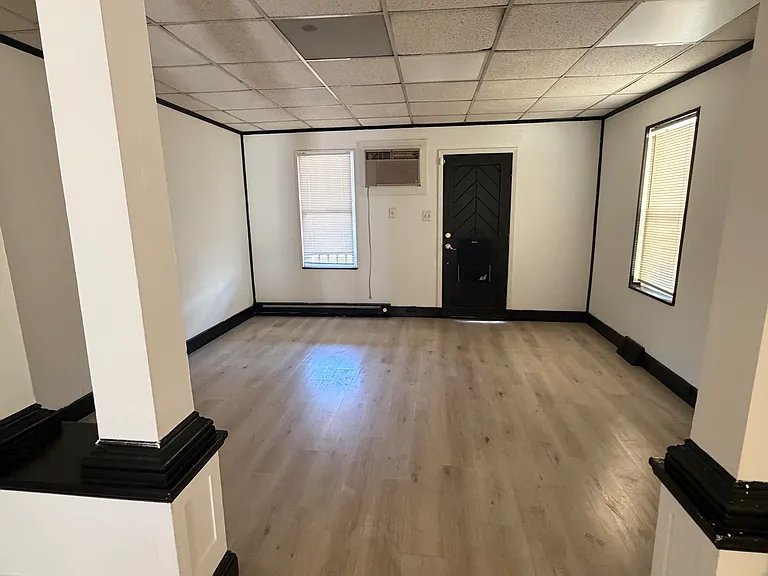 449 Race St — Photo 3