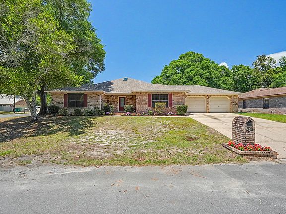 3rd image of 109 Oak Shores Dr