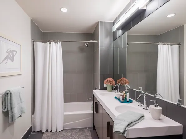 250 Ashland Place image 5 of 22