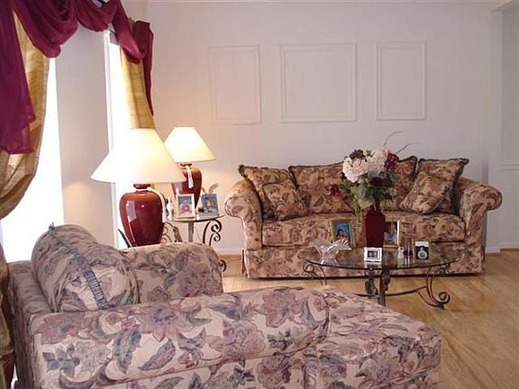 Living Room with trey ceiling, crown 