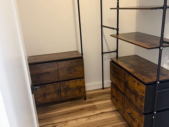 5th image of 4810 Umbria St