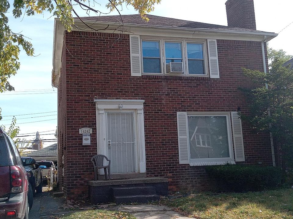 1st image of 14342A Montrose Ave