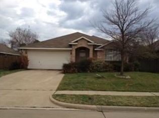 516 Stonewall Ct, Cedar Hill, TX 75104