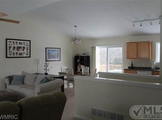 4777 Burton St SE, Kentwood, MI 49546