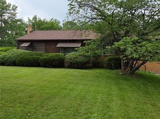 9750 Cutts Rd, Chardon, OH 44024
