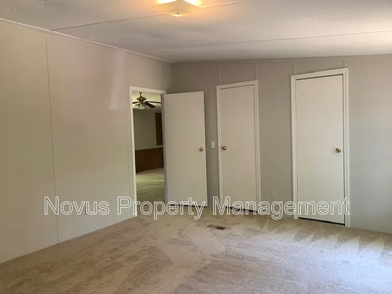 221 Oakleigh Dr — Photo 9