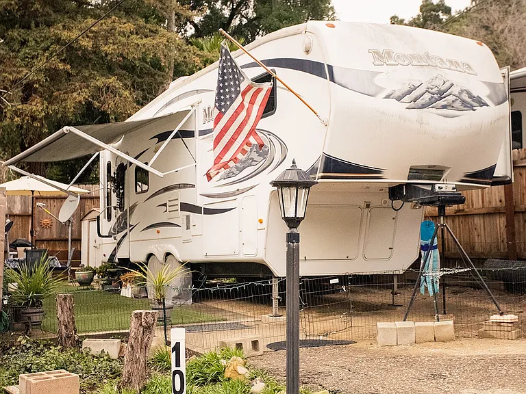 Resthaven Mobile Home Park — Photo 26