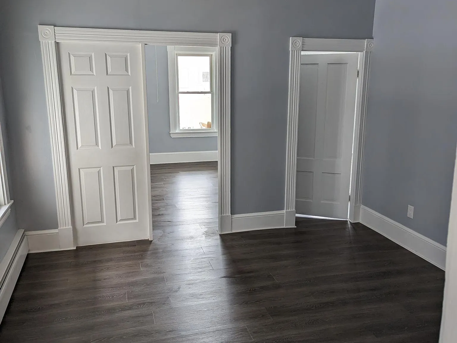 4 bed, 1.5 bath, 3340 sqft, $2,500 — Photo 1