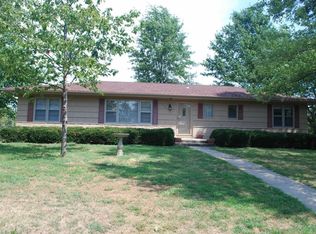 1506 NE 56th Ter, Kansas City, MO 64118