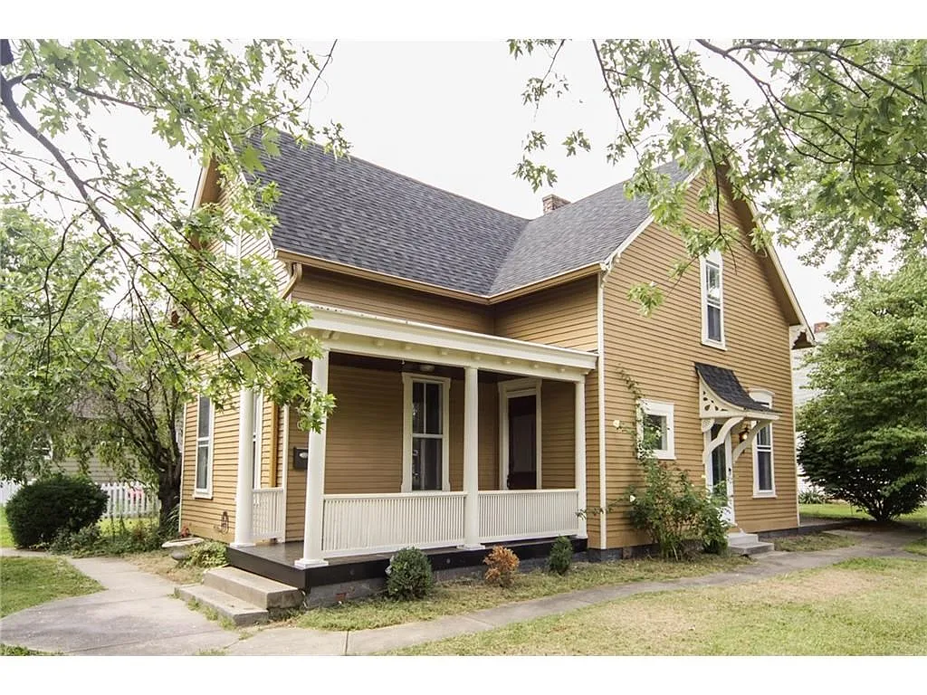 200 Walnut St photo 1