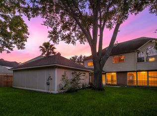 4907 Canterbury Ln, Sugar Land, TX 77479