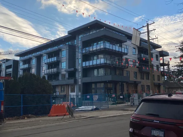 9456 134th St #528, Surrey, BC V3V 5S4