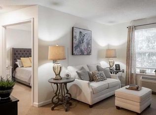 15 N Main St #BAF207258, Hilton Head Island, SC 29926