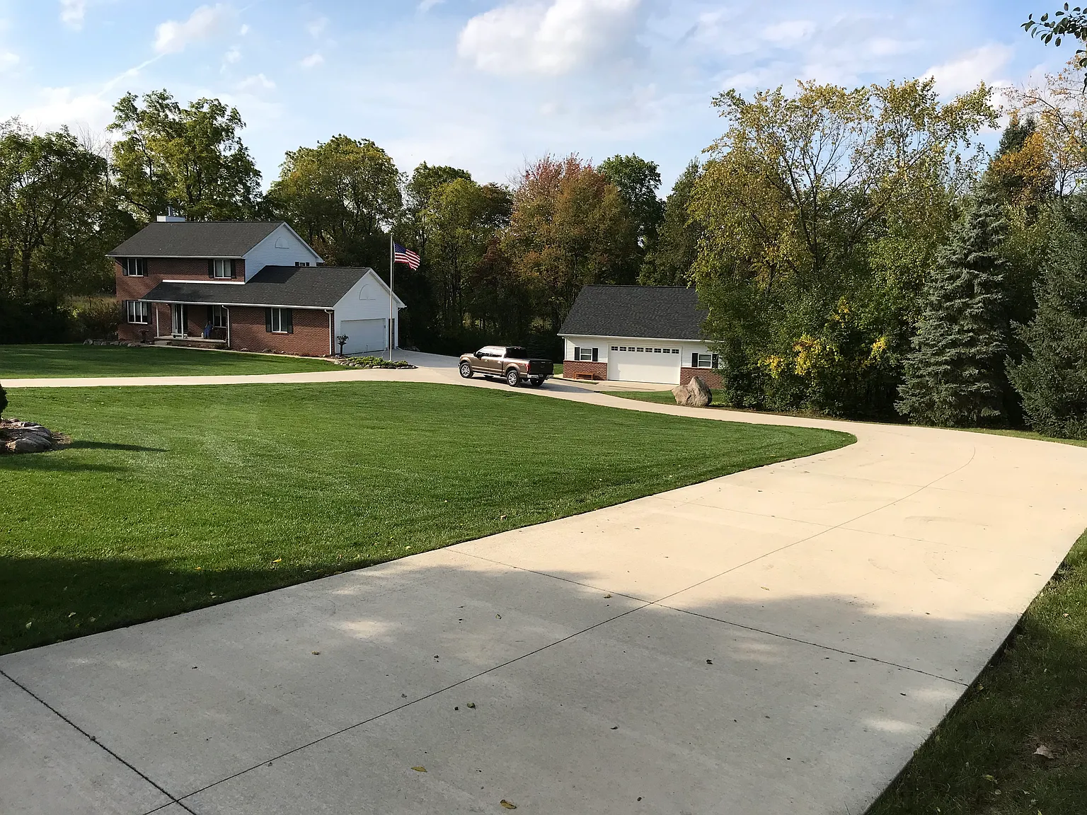 4984 Hobbiton Ln photo 1
