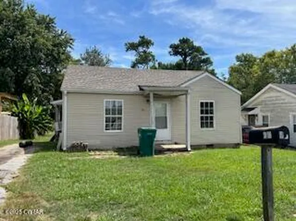 56 Wisteria St, Jackson, TN 38301