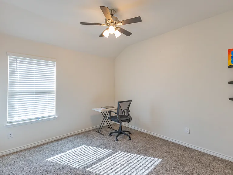 6321 Wales St — Photo 37