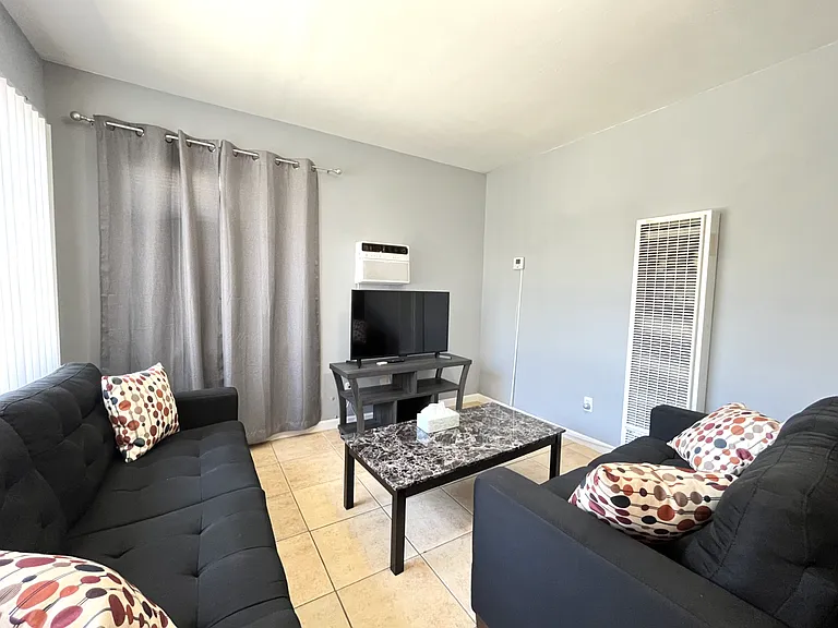 1283 N Sierra Way #1283 — Photo 5