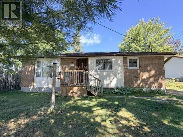 105 Rousseau Cres, Blind River, ON P0R 1B0