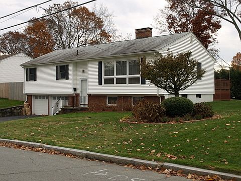 1st image of 28 Jacksonia Dr