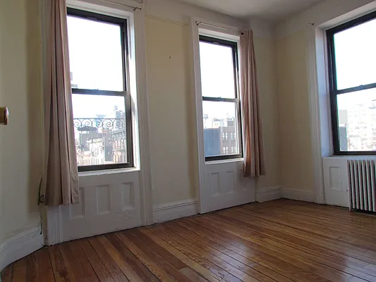 Rented by Landmark Real Estate | media 29