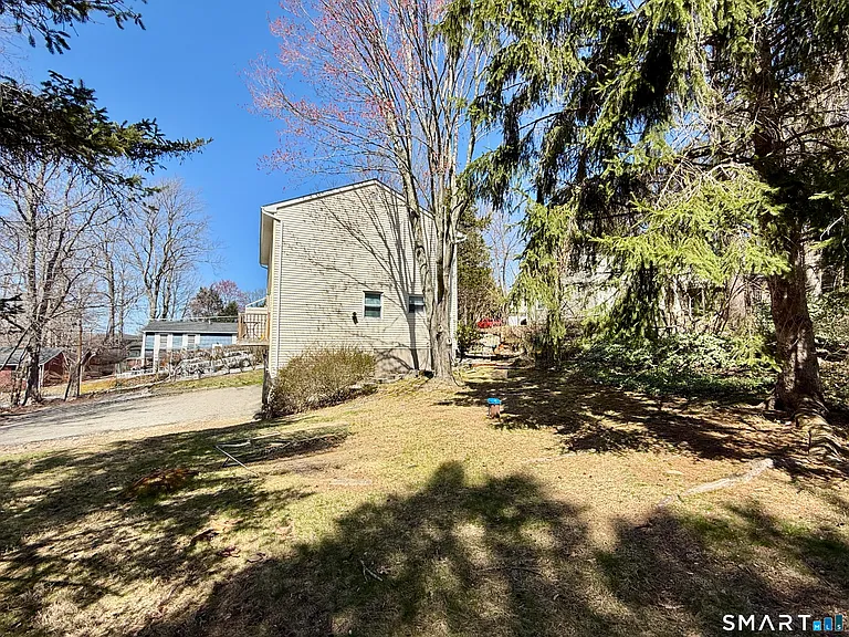 84 Wilmot St — Photo 17
