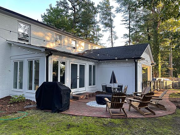 4th image of 1301 Kensington Ct