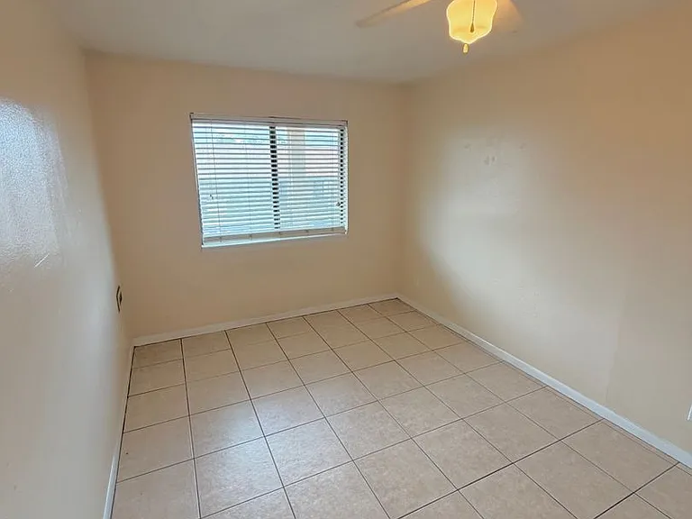 403 Hayden Rd #221 — Photo 4