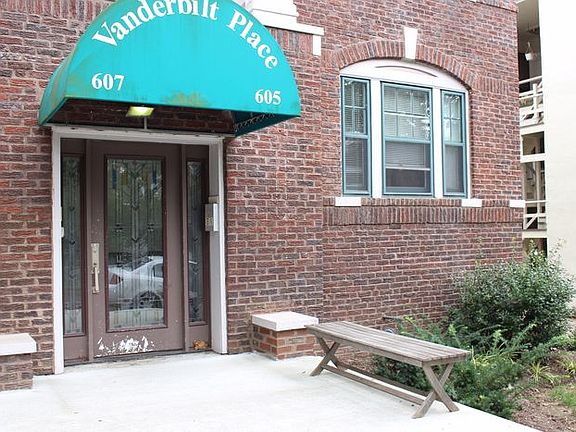 3rd image of 605 E 42nd St APT 102